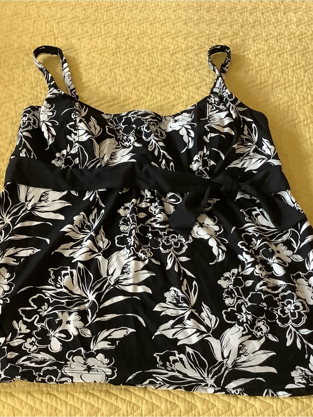 Beach House brand Black and White Floral Tankini Top w/ Empire Band & Bow
